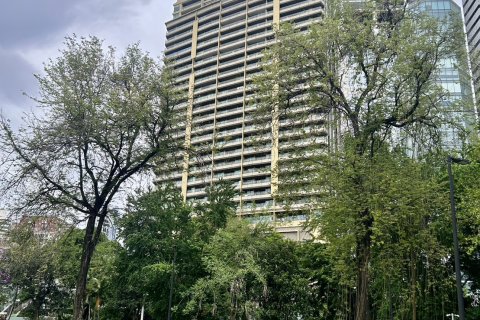 Condo in Bangkok, Thailand, 2 bedrooms № 157727 - photo 19