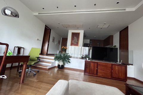 Condo in Bangkok, Thailand, 2 bedrooms № 157727 - photo 26