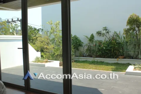 Adosado de 3 dormitorios en Watthana, Bangkok, Tailandia № 214470 - foto 4