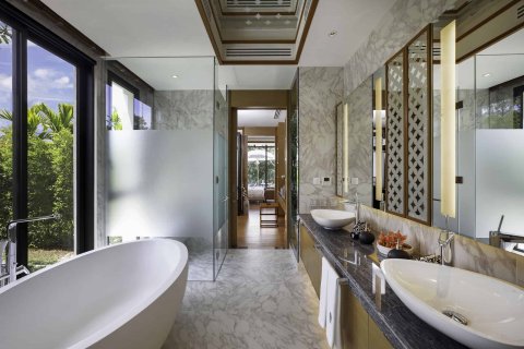 Chalet de 3 dormitorios en Bang Tao, Tailandia № 166463 - foto 26