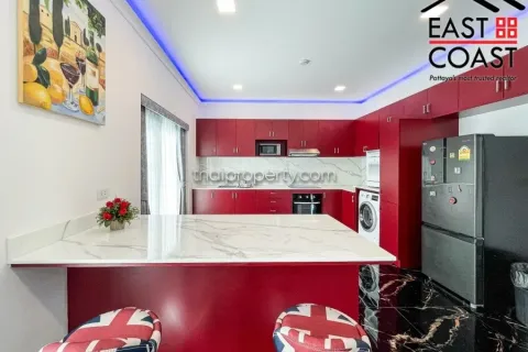 Casa de 4 dormitorios en Pattaya, Tailandia № 213128 - foto 10