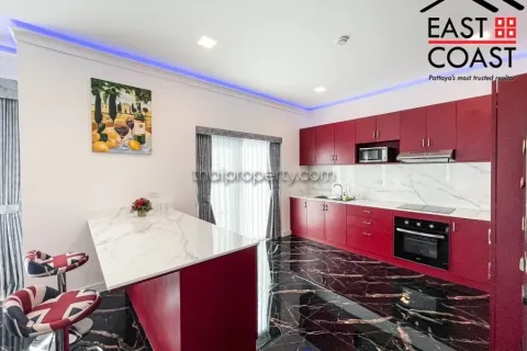 Casa de 4 dormitorios en Pattaya, Tailandia № 213128 - foto 11