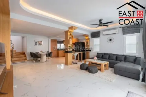 Casa de 4 dormitorios en Pattaya, Tailandia № 213124 - foto 6