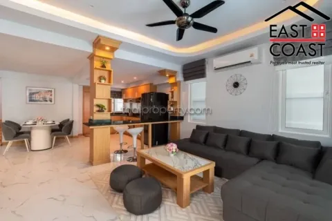 Casa de 4 dormitorios en Pattaya, Tailandia № 213124 - foto 8