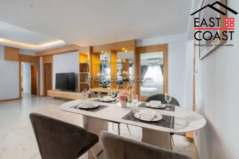 Casa de 4 dormitorios en Pattaya, Tailandia № 213124 - foto 9