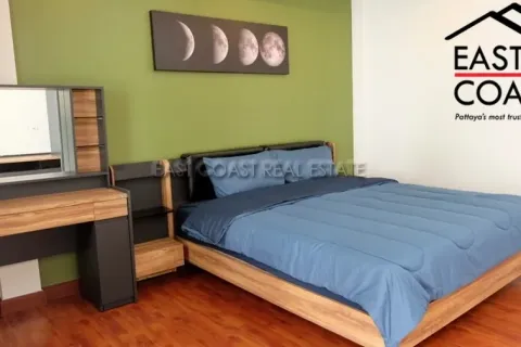 Casa de 4 dormitorios en Pattaya, Tailandia № 213127 - foto 9