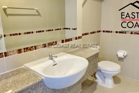 Casa de 4 dormitorios en Pattaya, Tailandia № 213127 - foto 18