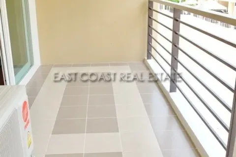 Casa de 4 dormitorios en Pattaya, Tailandia № 213127 - foto 19