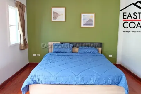 Casa de 4 dormitorios en Pattaya, Tailandia № 213127 - foto 13