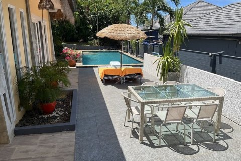 Villa in Ko Samui, Thailand 2 bedrooms № 180158 - photo 16