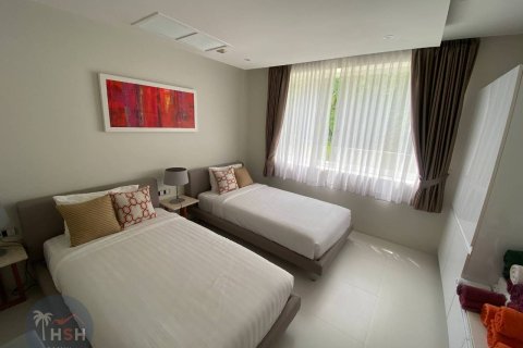 Condo in Ko Samui, Thailand, 3 bedrooms № 180152 - photo 12