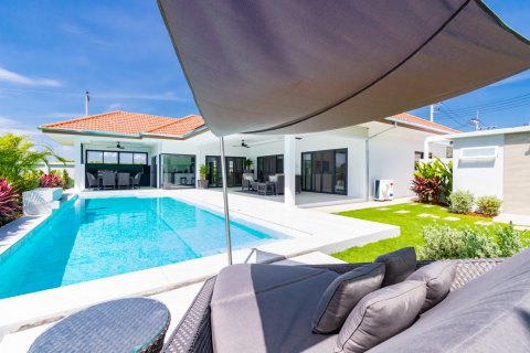 Villa in Hua Hin, Thailand 3 Schlafzimmer № 221787 - Foto 2