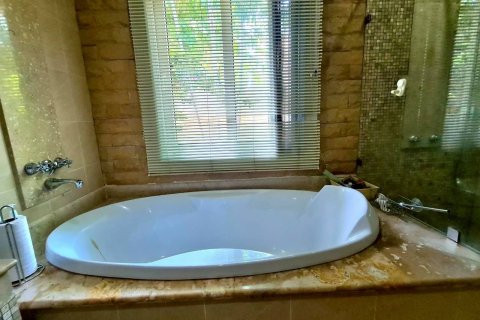 Вилла в Паттайе, Таиланд с 3 спальнями  № 144789 - фото 21