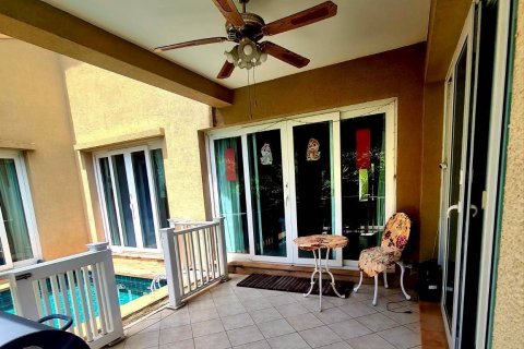 Вилла в Паттайе, Таиланд с 3 спальнями  № 144789 - фото 30