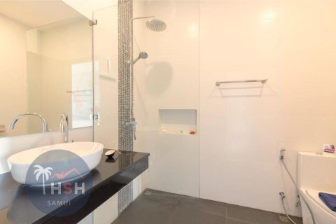 Townhouse in Ko Samui, Thailand 2 bedrooms № 179967 - photo 20