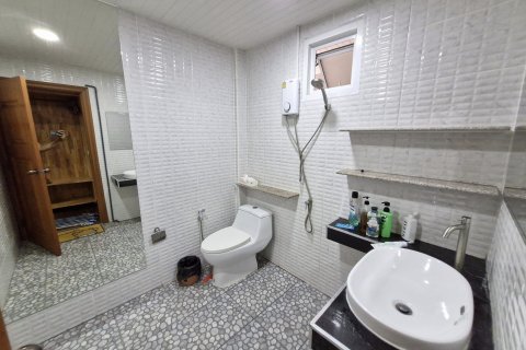 Townhouse in Hua Hin, Thailand 5 bedrooms № 146001 - photo 14