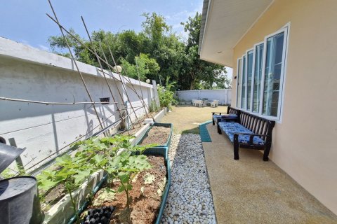 Townhouse in Hua Hin, Thailand 5 bedrooms № 146001 - photo 7