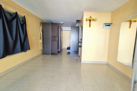 Townhouse in Hua Hin, Thailand 5 bedrooms № 146001 - photo 13