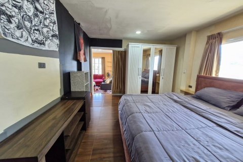 Townhouse in Hua Hin, Thailand 5 bedrooms № 146001 - photo 20