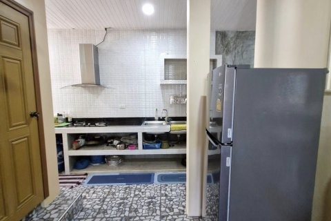 Townhouse in Hua Hin, Thailand 5 bedrooms № 146001 - photo 16