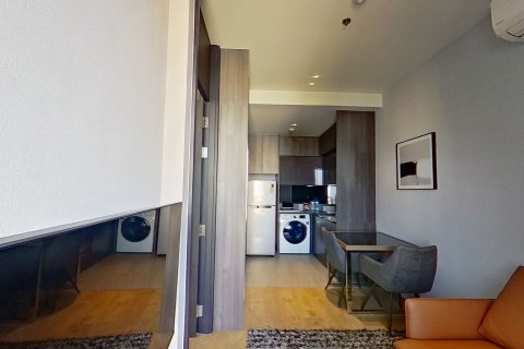 Студия в кондо в Ваттхане, Бангкок, Таиланд № 137168 - фото 2