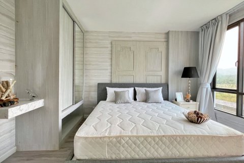 Condo in Hua Hin, Thailand, 4 bedrooms  № 168512 - photo 22