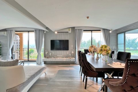 Condo in Hua Hin, Thailand, 4 bedrooms  № 168512 - photo 13