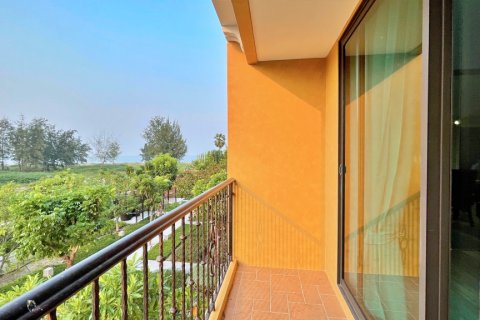 Condo in Hua Hin, Thailand, 4 bedrooms  № 168512 - photo 27
