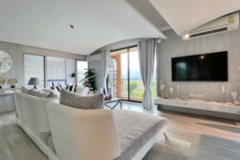 Condo in Hua Hin, Thailand, 4 bedrooms  № 168512 - photo 17