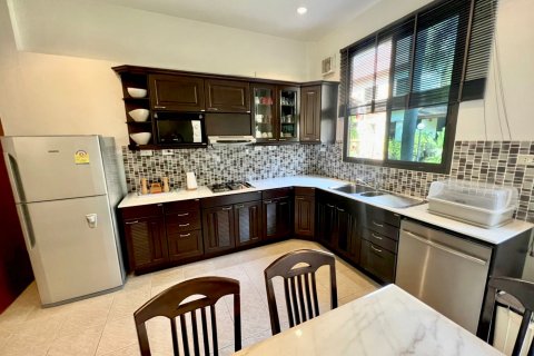 Townhouse in Cha-am, Thailand 3 bedrooms № 168515 - photo 16