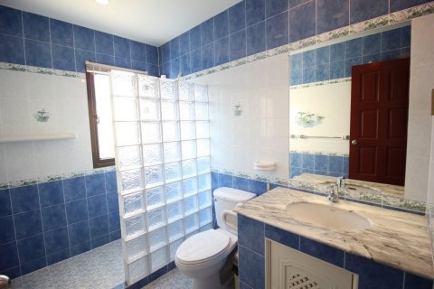 Townhouse in Cha-am, Thailand 3 bedrooms № 168515 - photo 24