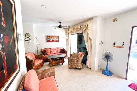 Townhouse in Cha-am, Thailand 3 bedrooms № 168515 - photo 8