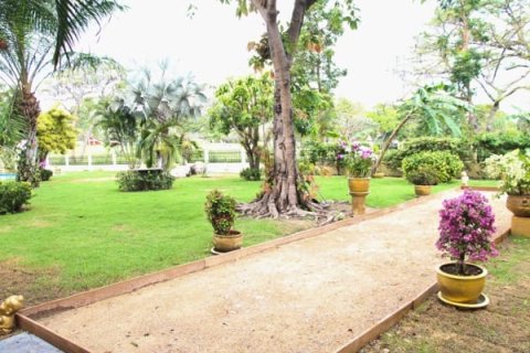 Villa in Hua Hin, Thailand 5 bedrooms № 168514 - photo 22