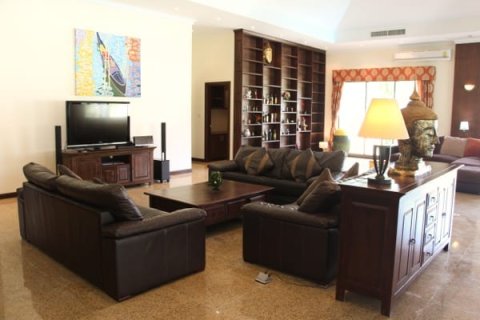Villa in Hua Hin, Thailand 5 bedrooms № 168514 - photo 18