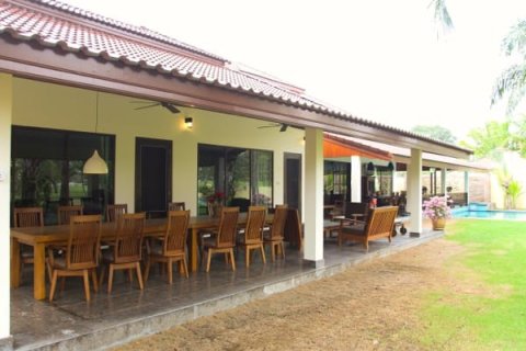 Villa in Hua Hin, Thailand 5 bedrooms № 168514 - photo 8