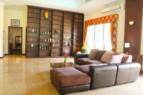 Villa in Hua Hin, Thailand 5 bedrooms № 168514 - photo 10