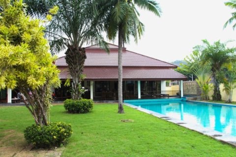 Villa in Hua Hin, Thailand 5 bedrooms № 168514 - photo 4