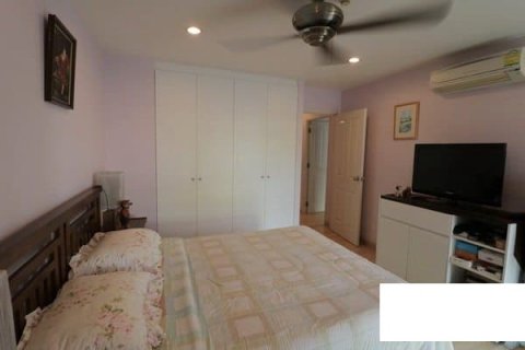 Condo in Hua Hin, Thailand, 2 bedrooms  № 168517 - photo 14