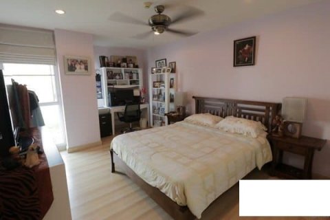 Condo in Hua Hin, Thailand, 2 bedrooms  № 168517 - photo 13