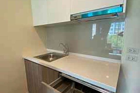 Кондоминиум с 2 спальнями в Правете, Бангкок, Таиланд № 154008 - фото 13