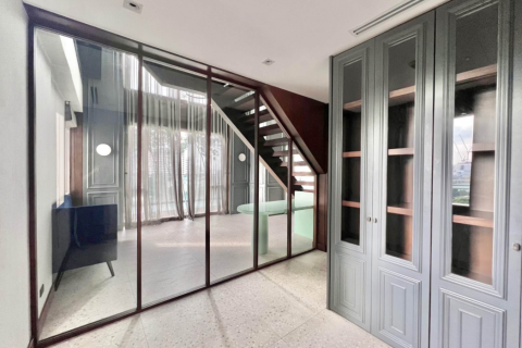 Condo in Khlong Toei, Bangkok, Thailand, 2 bedrooms  № 154010 - photo 4