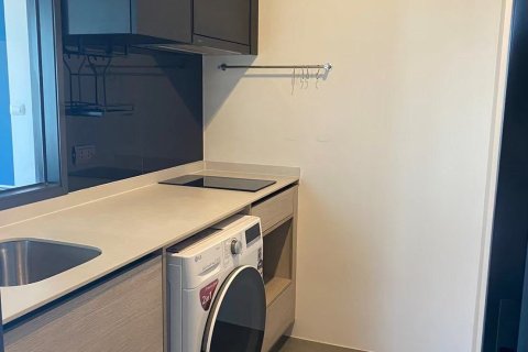 Кондоминиум с 2 спальнями в Бангкапи, Бангкок, Таиланд № 154009 - фото 6