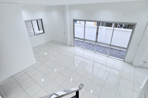 House in Phuket, Thailand 3 bedrooms № 154007 - photo 21