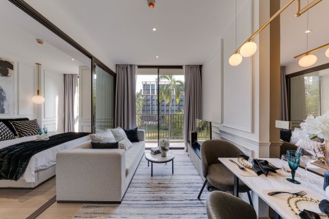 Studio in the Condo in Khlong Toei, Bangkok, Thailand № 159663