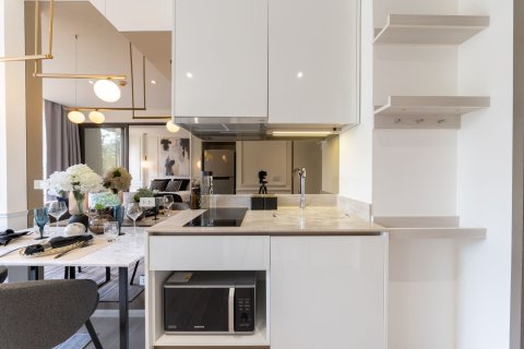 Studio in the Condo in Khlong Toei, Bangkok, Thailand № 159663 - photo 6