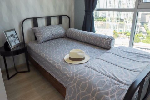 Кондоминиум с 2 спальнями в Хуай Кванге, Бангкок, Таиланд № 159666 - фото 10