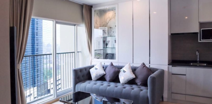 Кондоминиум с 2 спальнями в Хуай Кванге, Бангкок, Таиланд № 159666