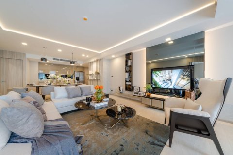 Condo à Bangkok, Thaïlande, 3 chambres  № 181174 - photo 2
