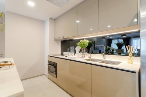 Condo à Bangkok, Thaïlande, 3 chambres  № 181174 - photo 24