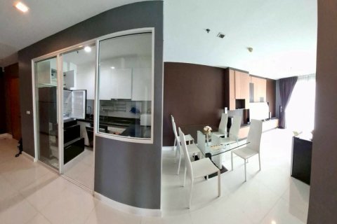 Condo in Bangkok, Thailand, 3 bedrooms  № 66707 - photo 4